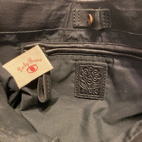 Vintage Lucky brand shoulder bag with vibrant woven flowers on front and back - Picture 2 of 4